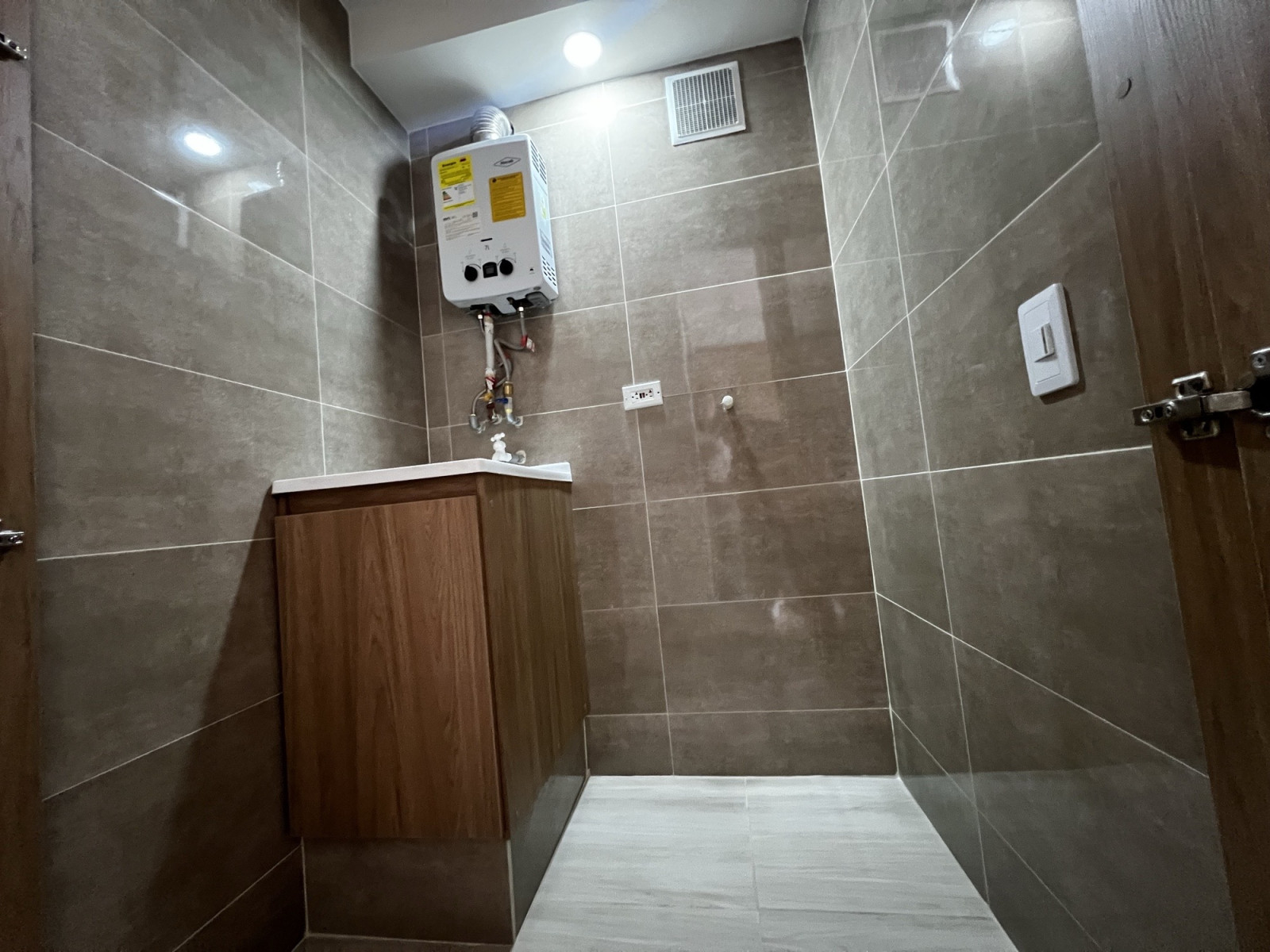 APARTAMENTO en venta en Bogotá, Calle 5A Sur # 81-80, Kennedy, Bogotá, D.C., Colombia, 37 m²