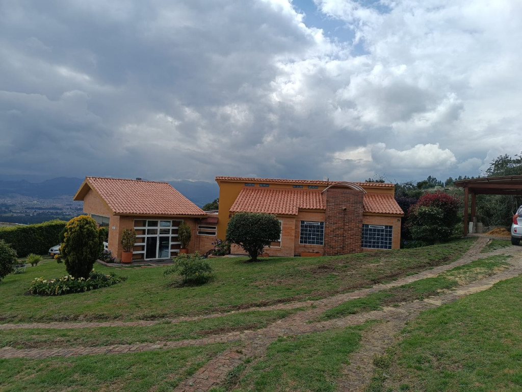 CASA CAMPESTRE en venta en Tocancipá, vereda la fuente, 120 m²