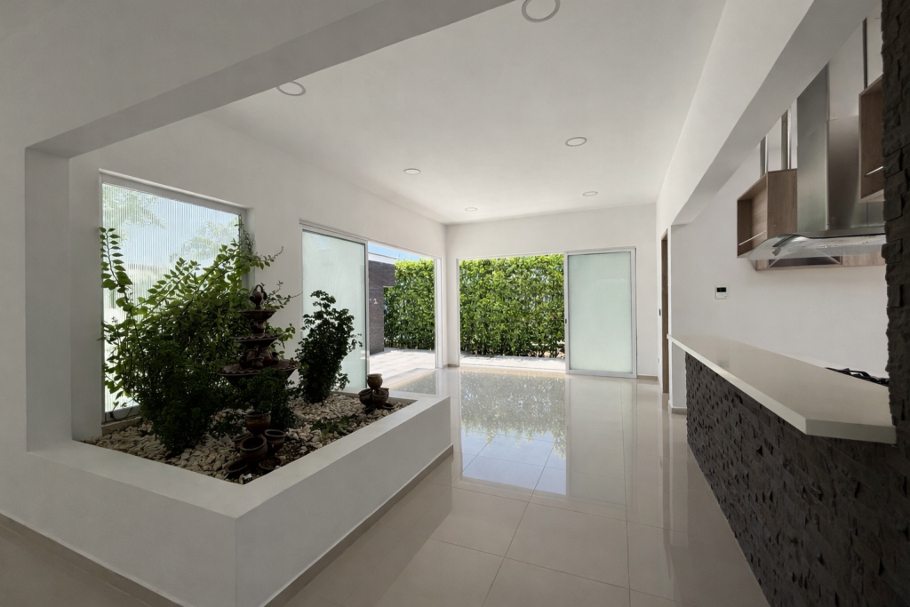 CASA CAMPESTRE en venta en Villavicencio, Km 4 vía Pto Lopez, 537 m²