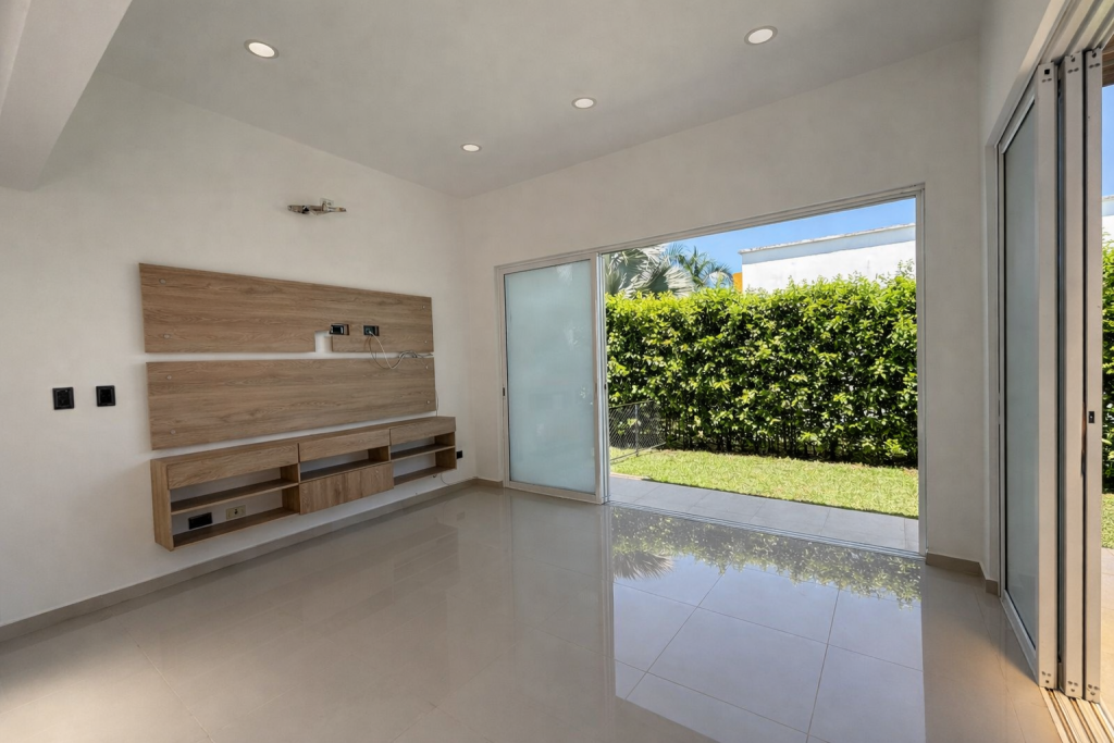 CASA CAMPESTRE en venta en Villavicencio, Km 4 vía Pto Lopez, 537 m²