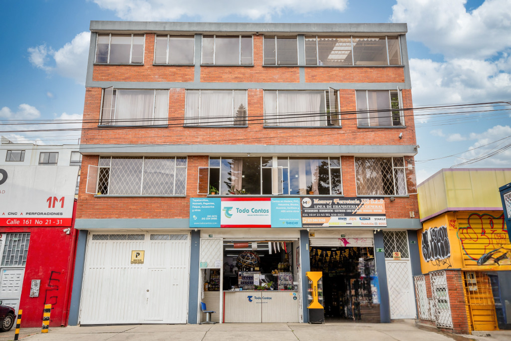 APARTAMENTO en venta en Bogotá, Calle 161 #21-43, 166 m²