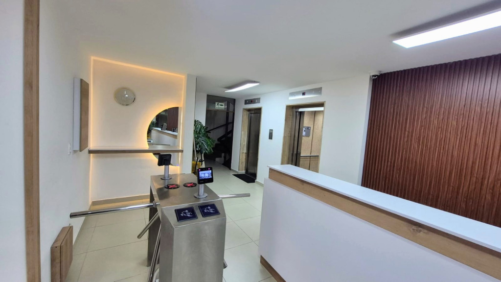OFICINA en alquiler en Bogotá, Carrera 11 # 72, 115 m²
