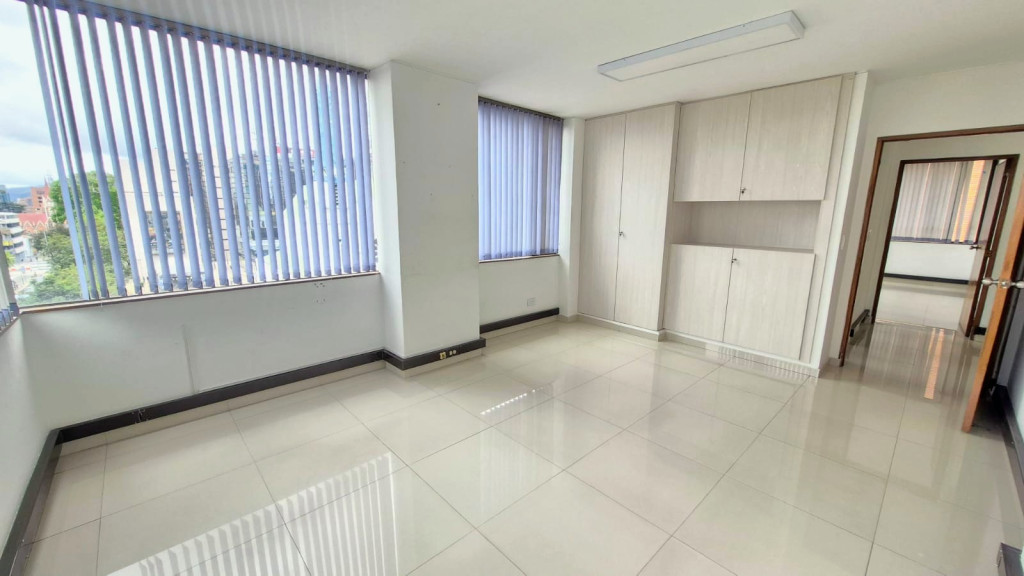 OFICINA en alquiler en Bogotá, Carrera 11 # 72, 115 m²