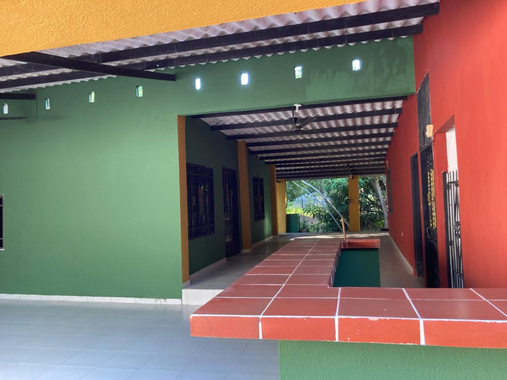COMMERCIAL (HOUSE FOR COMMERCIAL USE) for sale in Santa Marta, CR 16 # CL 10 - 92 BONDA Santa marta Magdalena, 650 m²