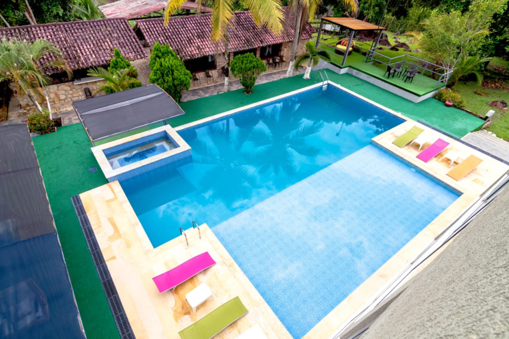 FINCA en venta en Melgar, Finca el Sobregiro Vereda Guacamayas, 2400 m²