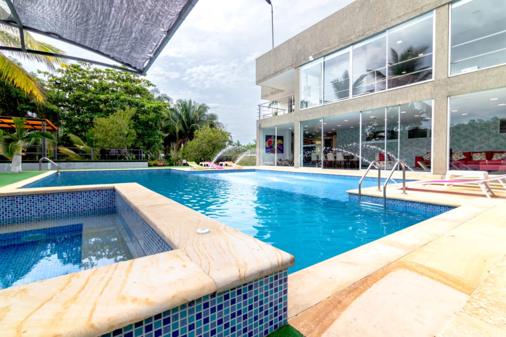 FINCA en venta en Melgar, Finca el Sobregiro Vereda Guacamayas, 2400 m²