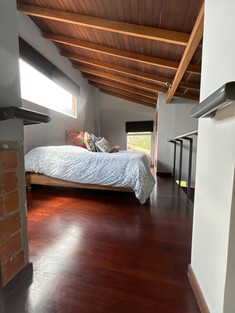 CASA CAMPESTRE en venta en Retiro, PARCELACION ROBLE ALTO, 376 m²