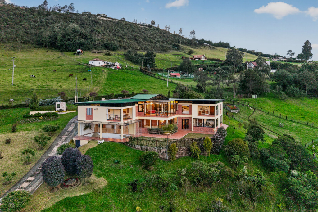 CASA en venta en Guatavita, Vereda Carbonera Baja, Guatavita, 650 m²