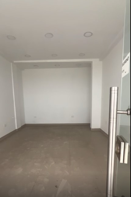 LOCAL en venta en Bogotá, AC 145 91 19 LC 11 104, 24 m²