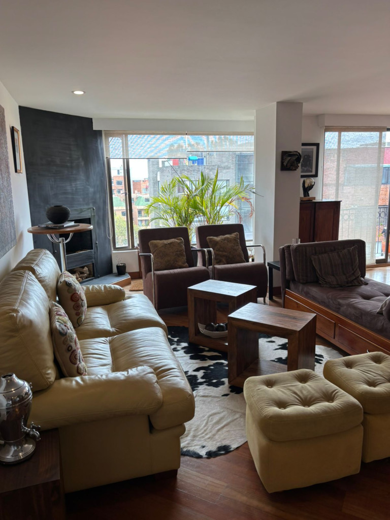 Apartment for sale in Bogotá, carrera 1este #76a-24, 158 m²