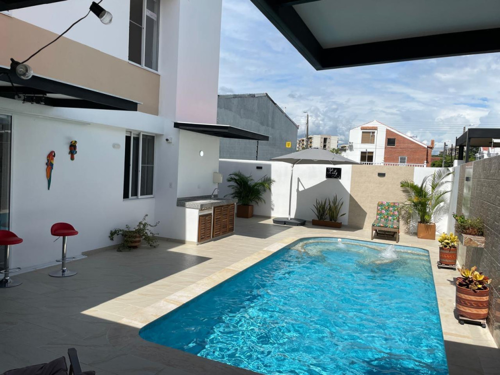 CASA CAMPESTRE en venta en Ricaurte, Conjunto residencial, 84 m²