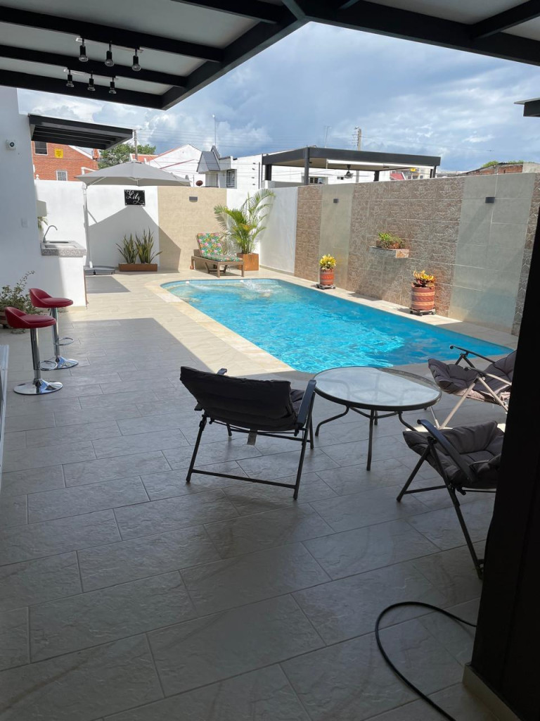 CASA CAMPESTRE en venta en Ricaurte, Conjunto residencial, 84 m²