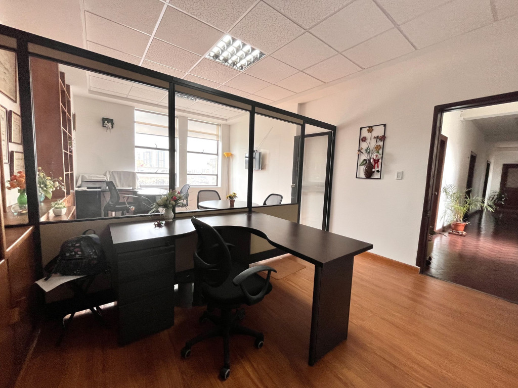 OFICINA en venta en Bogotá, Carrera 9 # 13-36, 31 m²