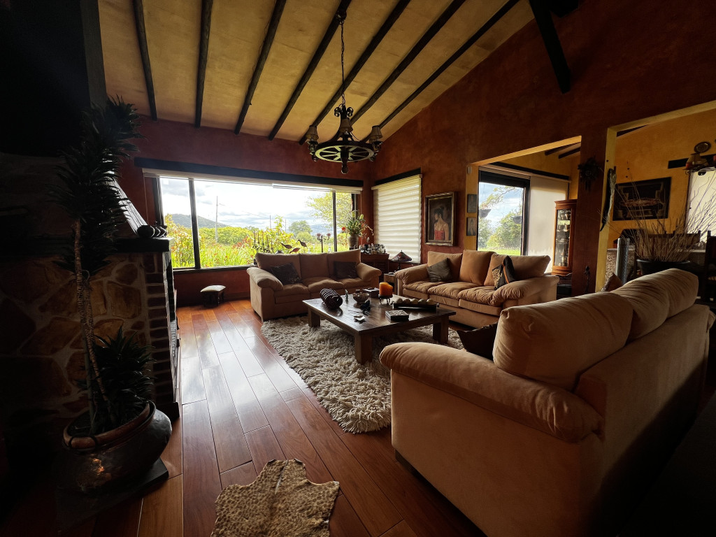 CASA CAMPESTRE en venta en La Calera, vereda San jose, 5000 m²
