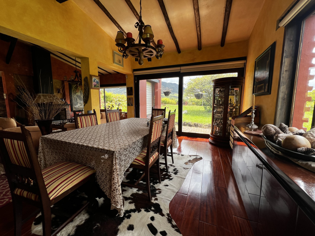 CASA CAMPESTRE en alquiler en La Calera, vereda San jose, 5000 m²