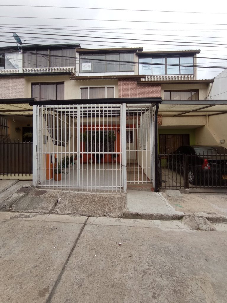 CASA en venta en Fusagasugá, 204 m²