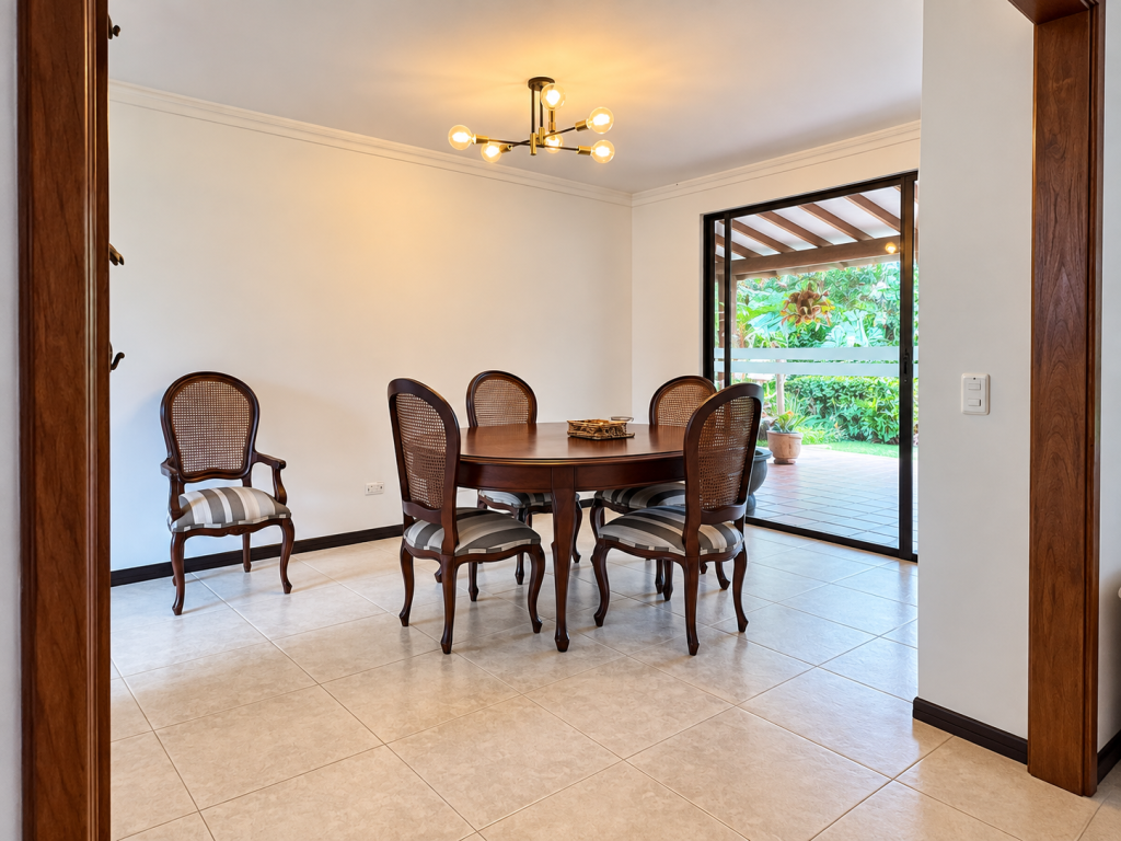 House for sale in Cali, Cl. 16a #132 - 60, 200 m²
