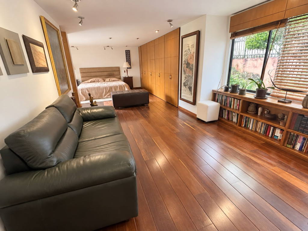 APARTAMENTO for sale in Bogotá, diagonal 91 #4-21 edificio la mirage, 201 m²
