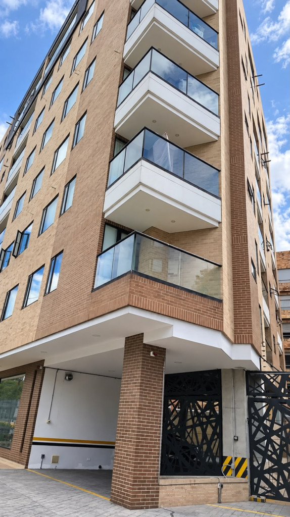 APARTAMENTO for sale in Bogotá, carrera 9 #104-43, 199 m²