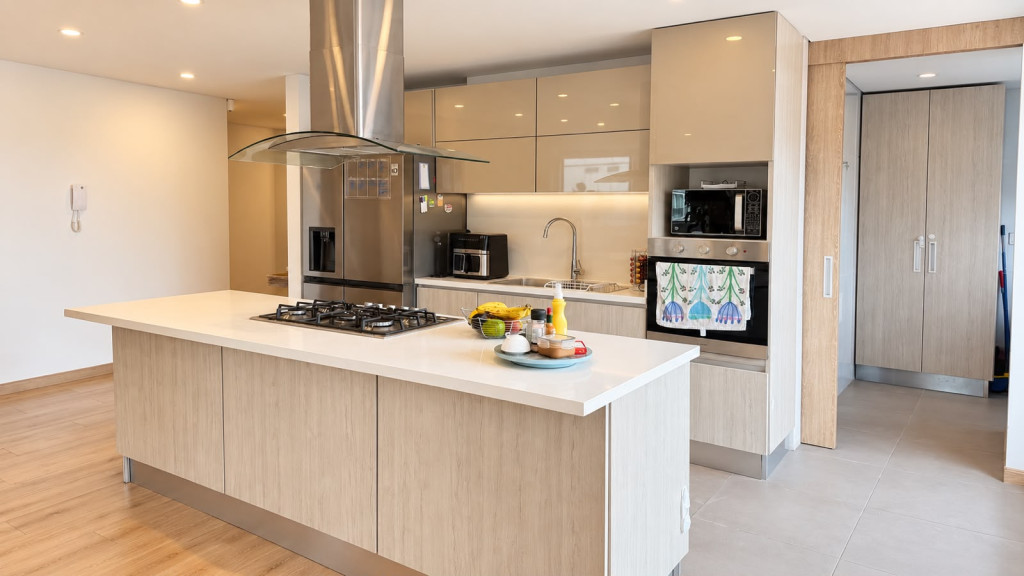 APARTAMENTO for sale in Bogotá, carrera 9 #104-43, 199 m²