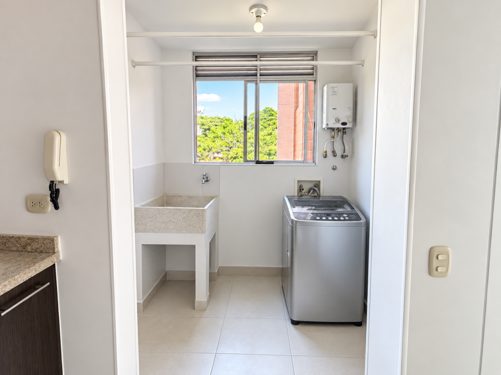 APARTAMENTO for sale in Cali, CALLE 15A #68-51, 70 m²