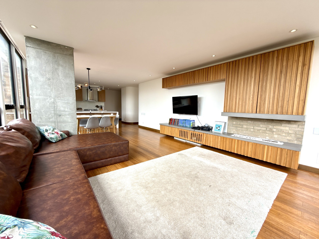 APARTAMENTO for sale in Bogotá, CALLE 103 #17-53, 146 m²