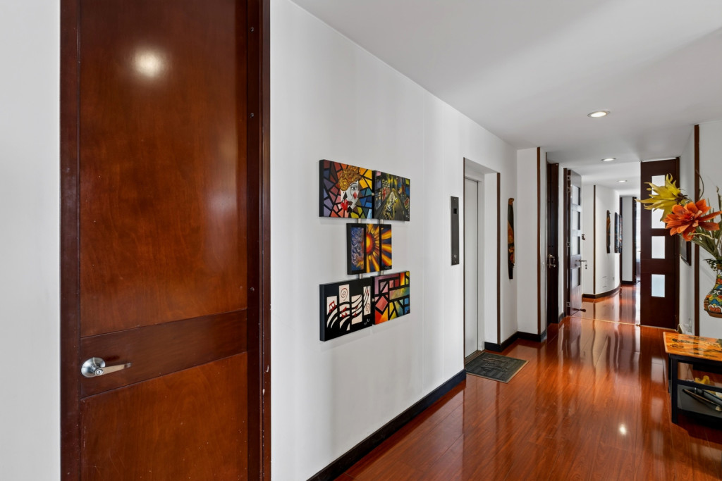 APARTAMENTO for sale in Bogotá, Carrera 77 # 128A 75 Apto 302, 152 m²