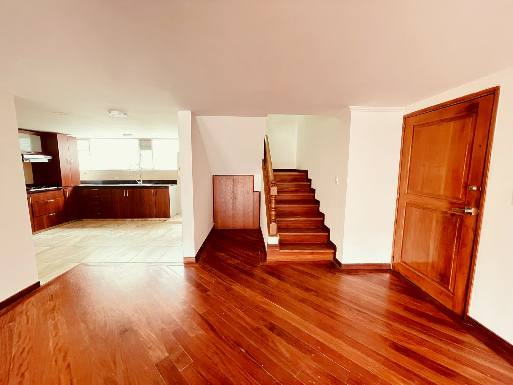 APARTAMENTO en venta en Bogotá, Carrera 10a #138-25, 143 m²