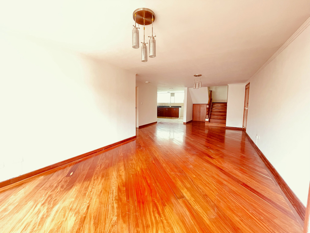 APARTAMENTO en venta en Bogotá, Carrera 10a #138-25, 143 m²