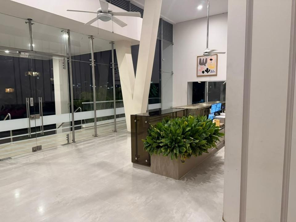 APARTAMENTO en venta en Cartagena, KIL 8 VIA AL MAR SERENA DEL MAR, 111 m²