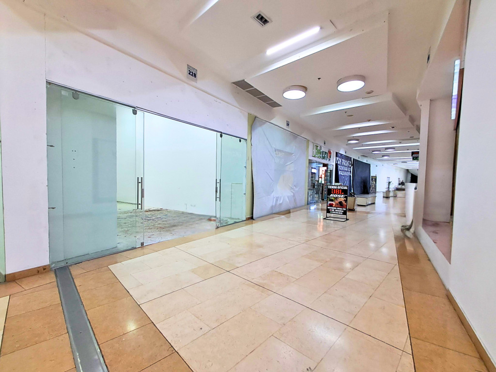 LOCAL en alquiler en Ibagué, Carrera 9 #57-24, 67 m²