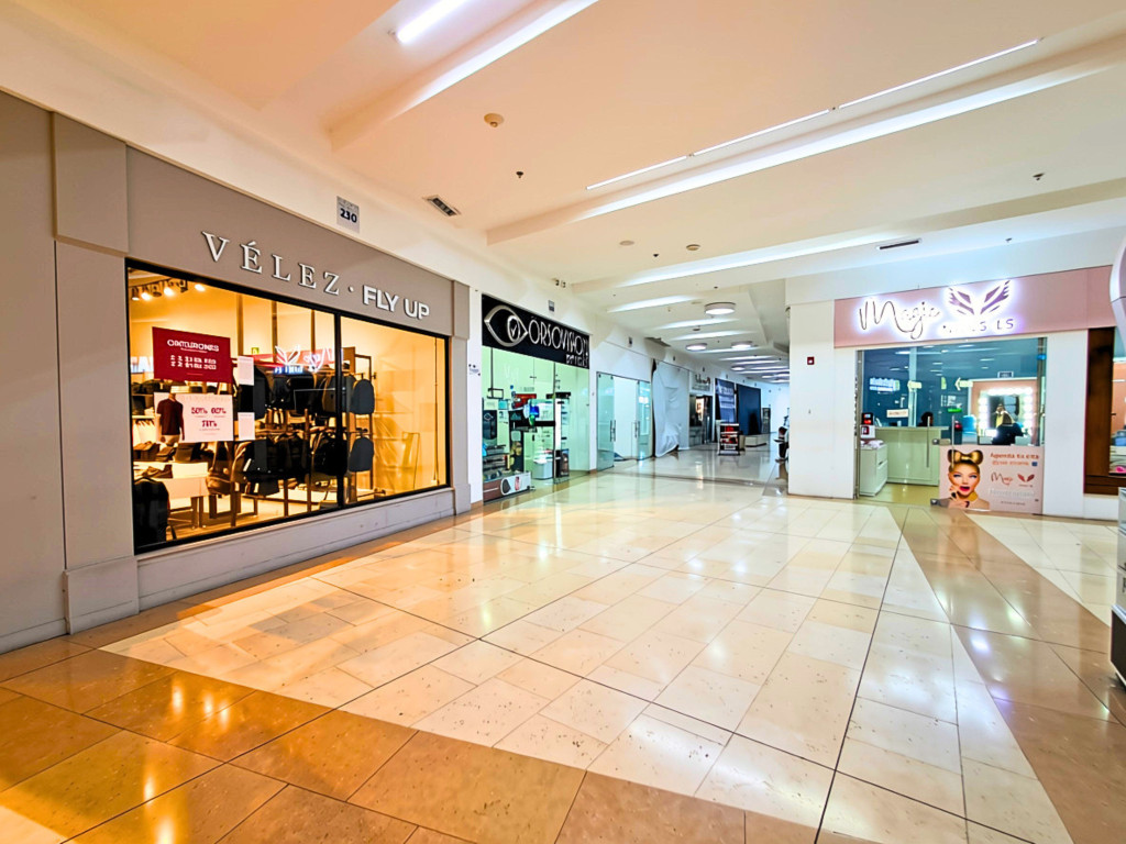 LOCAL en alquiler en Ibagué, Carrera 9 #57-24, 67 m²