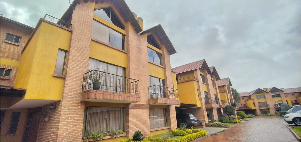 CASA en alquiler en Chía, CARRERA 5 con 20, 260 m²