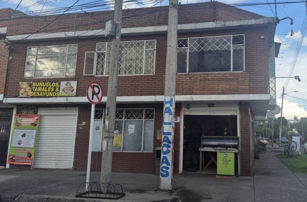 CASA en venta en Bogotá, CL 81 108 04, 359 m²