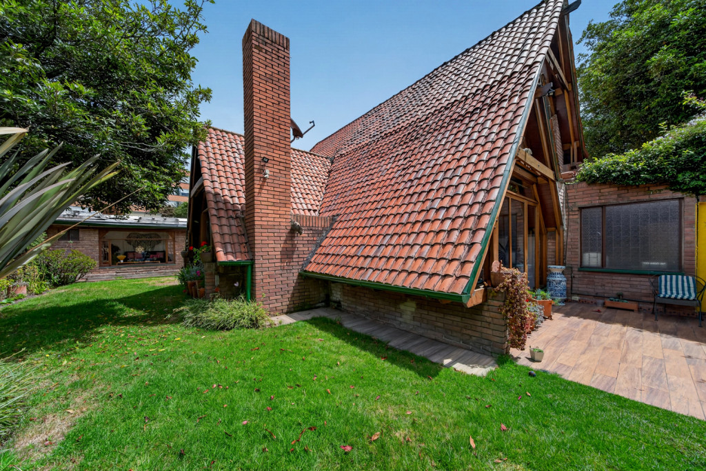 House for sale in Bogotá, KR 11C BIS # 124 - 47, 300 m²