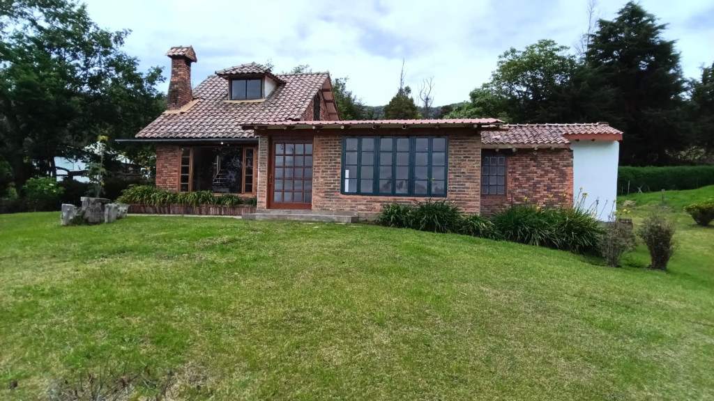 FINCA en venta en La Calera, Casa Siempre Alegre, Vereda El Salitre, Sector El Chocolatero, La Calera, Cundinamarca, 170 m²