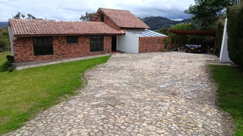 FINCA en venta en La Calera, Casa Siempre Alegre, Vereda El Salitre, Sector El Chocolatero, La Calera, Cundinamarca, 170 m²