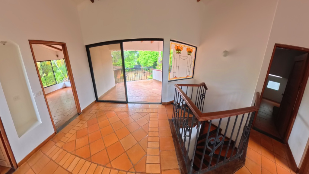 CASA CAMPESTRE en alquiler en Cali, Calle 3 123-10, 456 m²