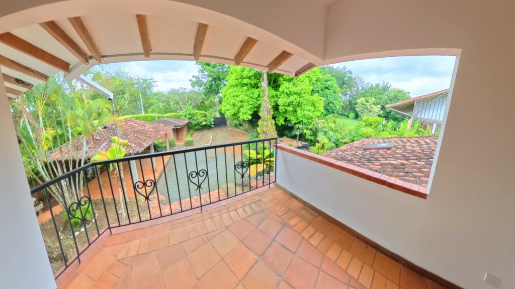 CASA CAMPESTRE en alquiler en Cali, Calle 3 123-10, 456 m²