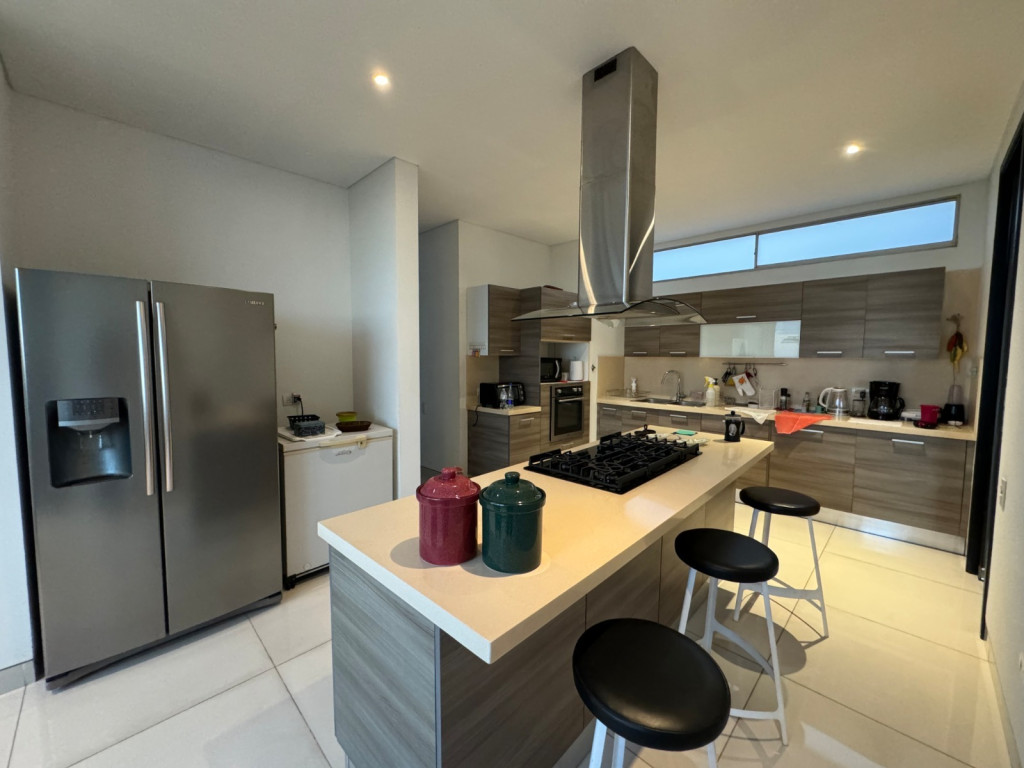 APARTAMENTO en venta en Barranquilla, Carrera 55 # 105 - 23, 300 m²
