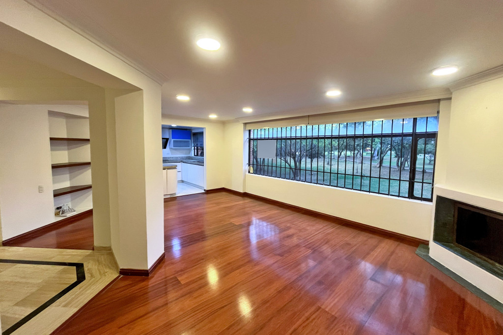 APARTAMENTO en alquiler en Bogotá, Calle 118 20 16, 136 m²