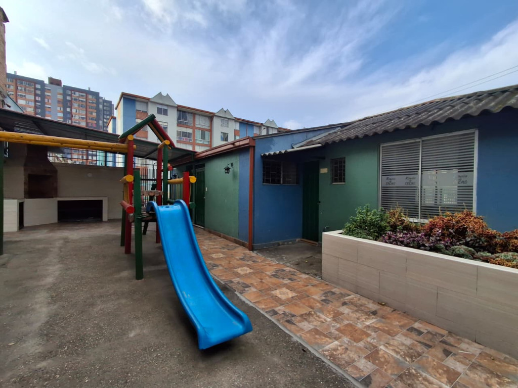 APARTAMENTO en venta en Bogotá, Carrera 80B 6-34, 62 m²