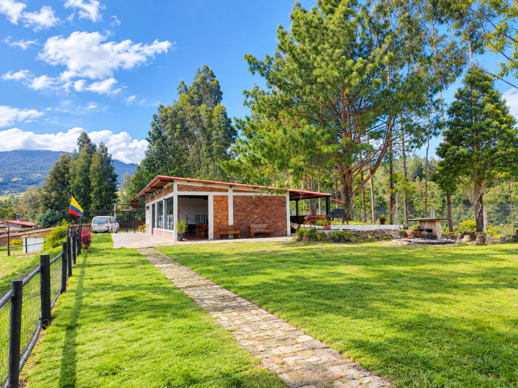FINCA en venta en Duitama, Vereda San Antonio Norte, Duitama – Boyacá, 1212 m²