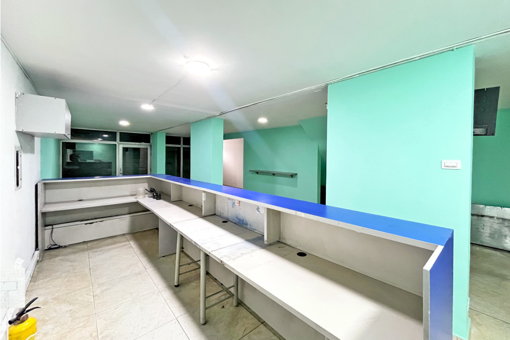 LOCAL en alquiler en Bogotá, Carrera 72 # 51 21, 350 m²