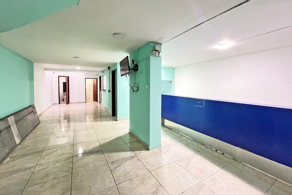 LOCAL en alquiler en Bogotá, Carrera 72 # 51 21, 350 m²