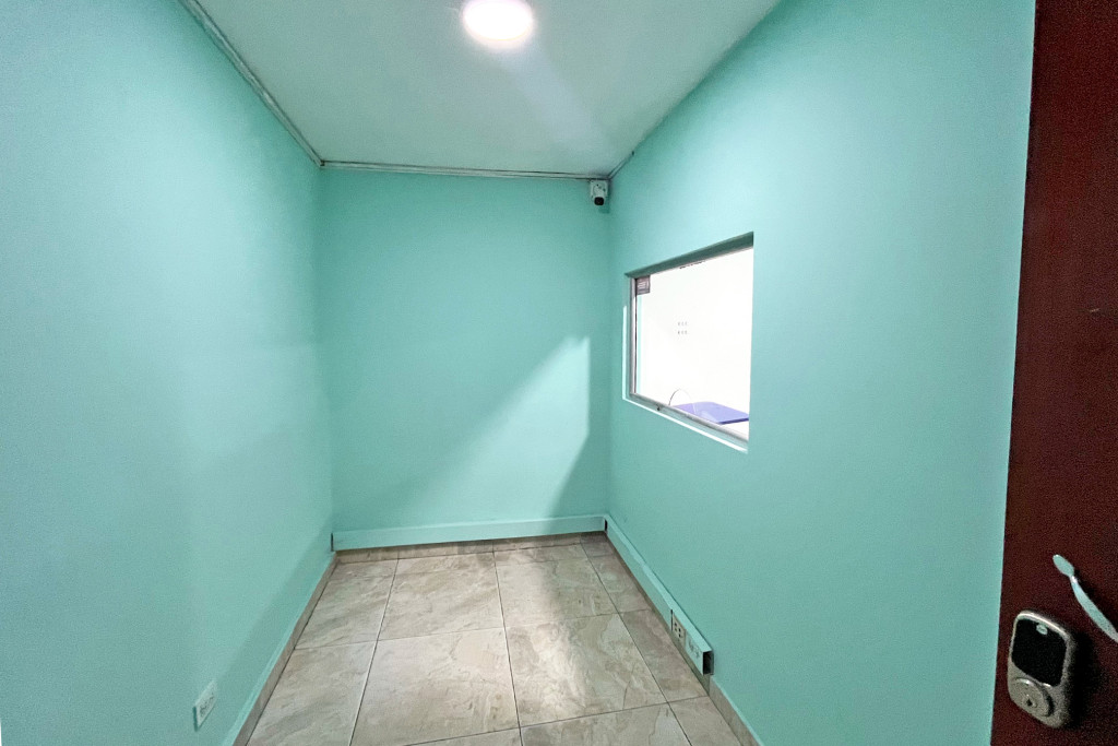 LOCAL en alquiler en Bogotá, Carrera 72 # 51 21, 350 m²