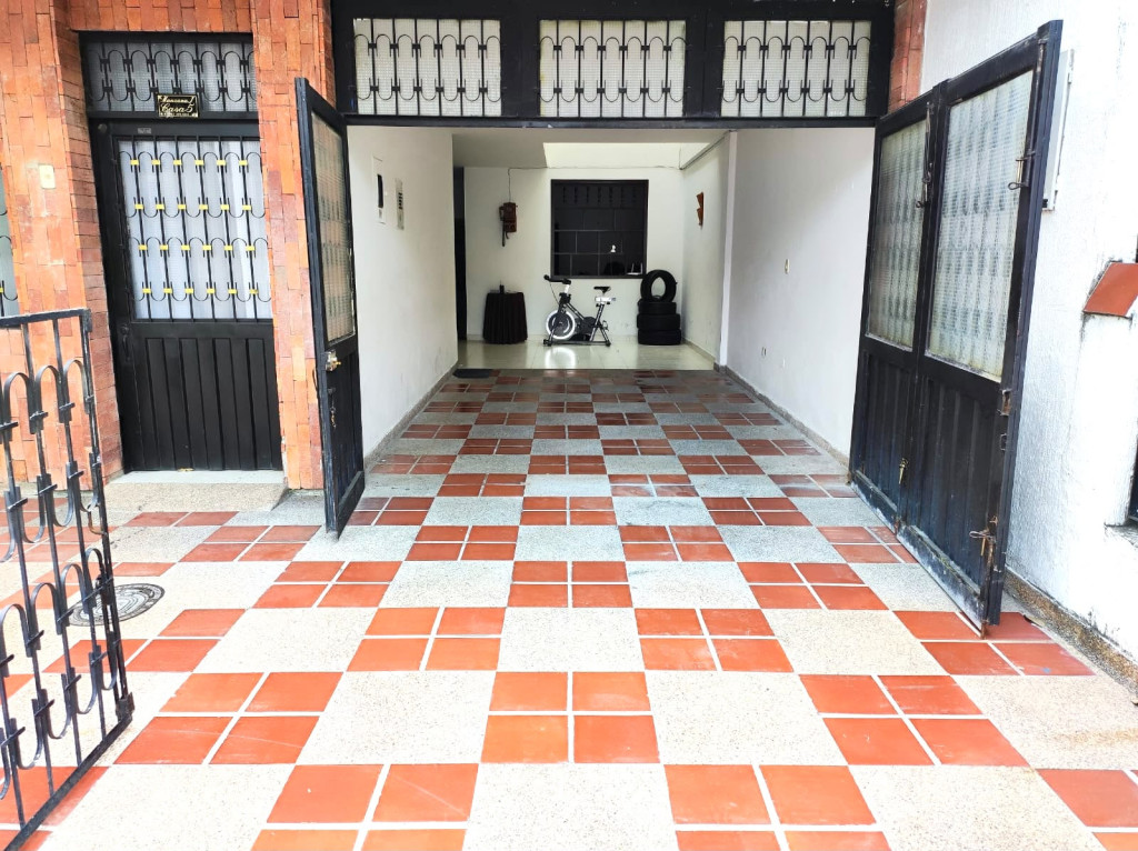 House for sale in El Espinal, manzana j casa 5 barrio Arkabal , El Espinal Tolima, 300 m²