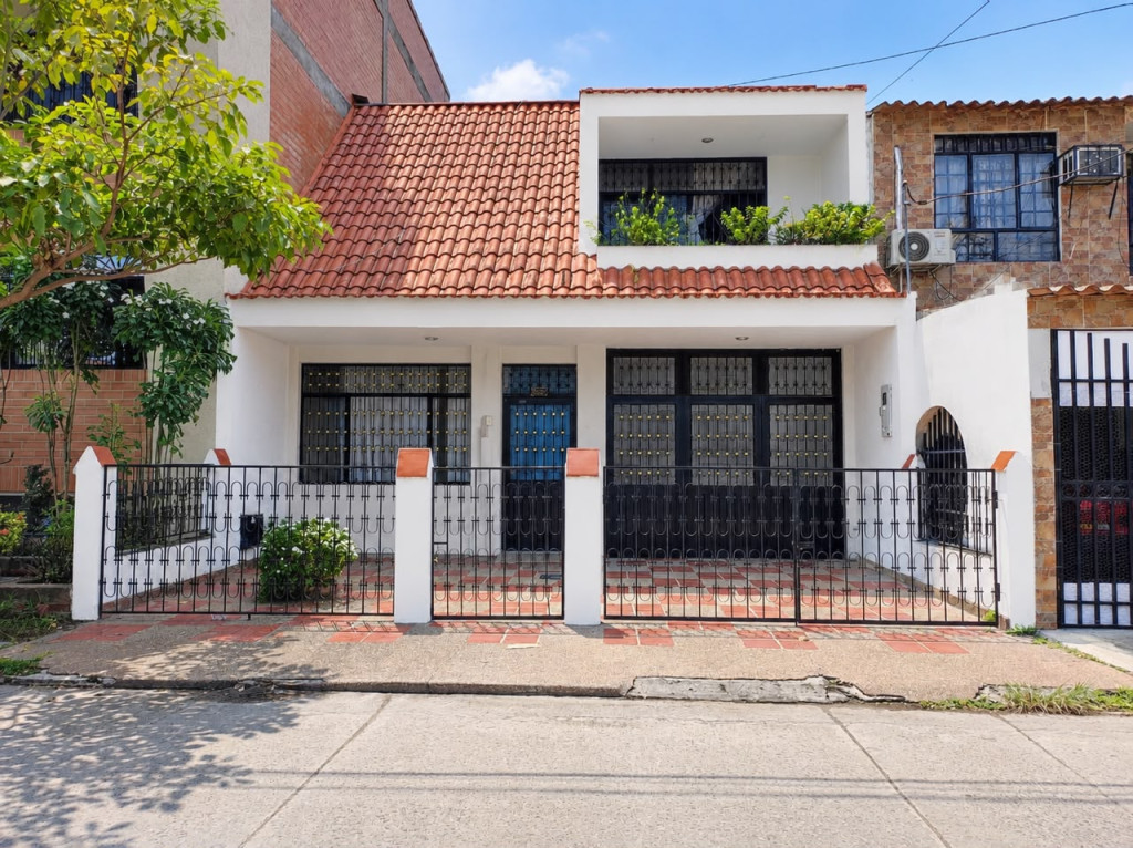 House for sale in El Espinal, manzana j casa 5 barrio Arkabal , El Espinal Tolima, 300 m²