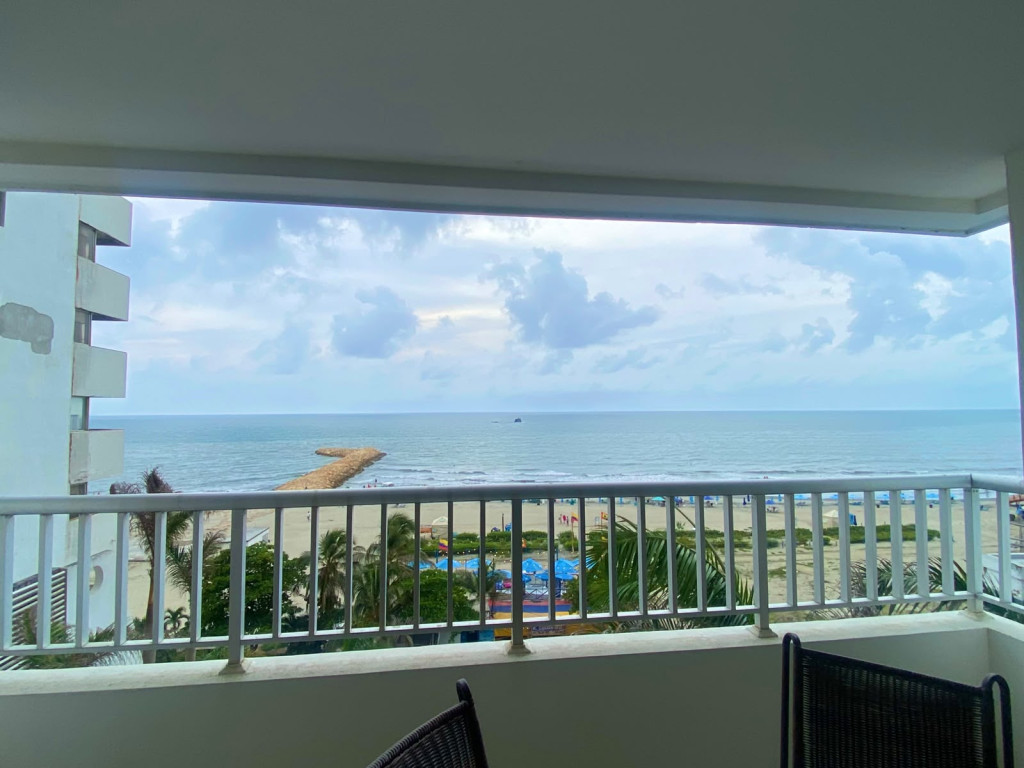 APARTAMENTO en venta en Cartagena, AV PRIMERA # 8 - 50 edificio palmetto, 79 m²