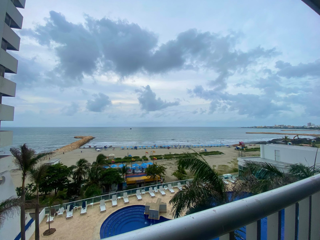 APARTAMENTO en venta en Cartagena, AV PRIMERA # 8 - 50 edificio palmetto, 79 m²
